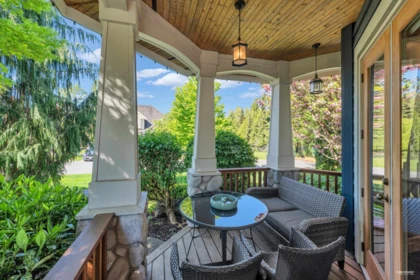 Swimming Pool Photo of 3098 162a Street, Surrey, BC