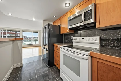 Kitchen Island Photo of 205 1600 Howe Street, Vancouver, BC