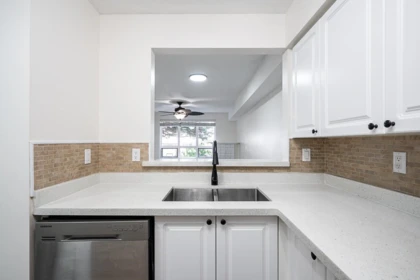 Powder Room Photo of 108 14355 103 Avenue, Surrey, BC