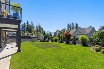 Garden / Landscaping Photo of 1324 Stromdahl Place, Agassiz, BC