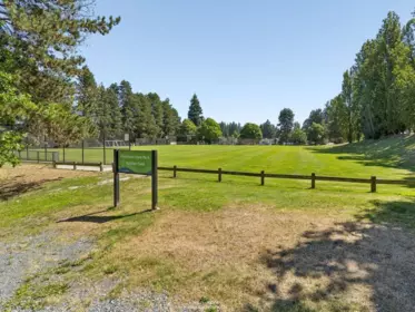 Office / Den Photo of 785 Regan Avenue, Coquitlam, BC
