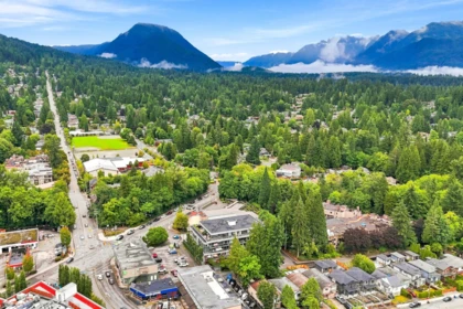 Hot Tub / Spa Photo of 401 1327 Draycott Road, North Vancouver, BC