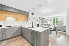 401 1327 Draycott Road, North Vancouver, BC