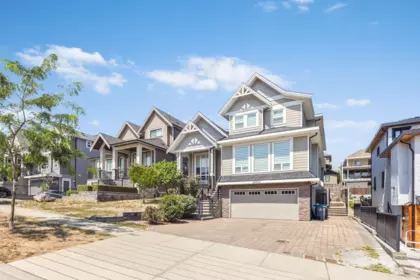 18833 54a Avenue, Surrey, BC, Surrey — Single Family Residence for sale