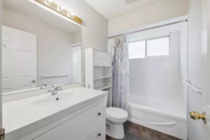 Hallway Photo of 10235 158 Street, Surrey, BC