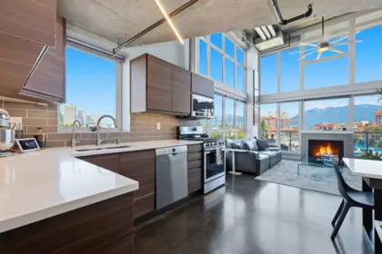 Kitchen Photo of 407 289 Alexander Street, Vancouver, BC