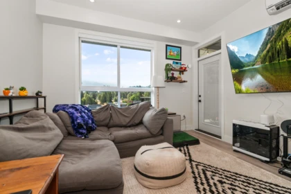 Breakfast Nook Photo of 604 45505 Campus Drive, Chilliwack, BC