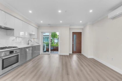 8327 French Street, Vancouver, BC, Vancouver — Apartment/Condo for sale