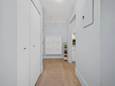 210 141 W 13th Street, North Vancouver, BC, North Vancouver — Apartment/Condo for sale