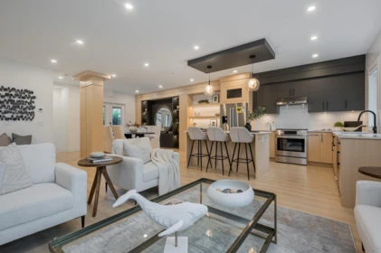 Breakfast Nook Photo of 3 4829 48 Avenue, Ladner, BC