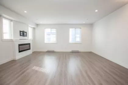 Dining Area Photo of 57 20860 76 Avenue, Langley, BC