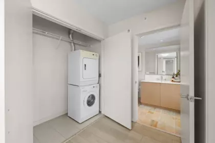 Hallway Photo of 708 522 W 8th Avenue, Vancouver, BC