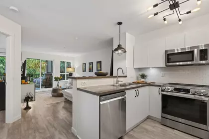 Kitchen Photo of 407 8717 160 Street, Surrey, BC