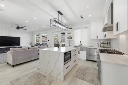 Kitchen Photo of 8061 11th Avenue, Burnaby, BC
