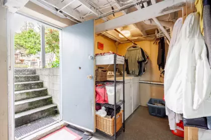 Entry Foyer Photo of 373 Keary Street, New Westminster, BC