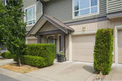 51 4967 220 Street, Langley, BC, Langley — Townhouse for sale