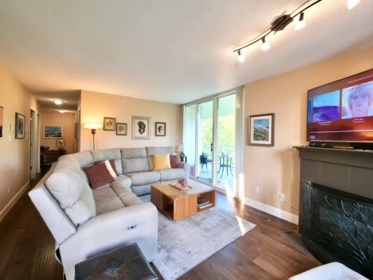 505 200 Newport Drive, Port Moody, BC, Port Moody — Apartment/Condo for sale