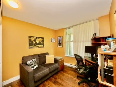 Kitchen Island Photo of 505 200 Newport Drive, Port Moody, BC