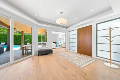 376 St. James Crescent, West Vancouver, BC, West Vancouver — Single Family Residence for sale