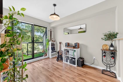 Kitchen Photo of 416 10866 City Parkway, Surrey, BC
