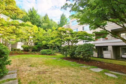 Front Yard Photo of 205 2970 Princess Crescent, Coquitlam, BC