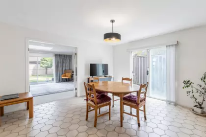 Breakfast Nook Photo of 1363 W 48th Avenue, Vancouver, BC