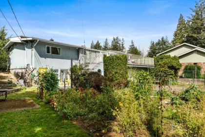 Backyard Photo of 720 Coquihalla Street, Hope, BC
