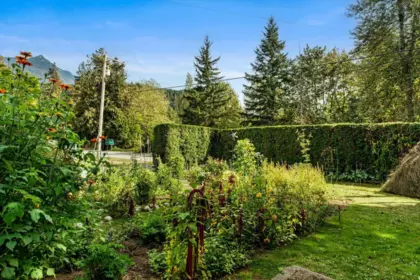 Garden / Landscaping Photo of 720 Coquihalla Street, Hope, BC