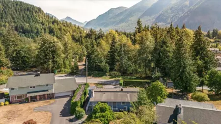 Neighborhood Park Photo Near 720 Coquihalla Street, Hope, BC