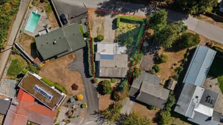 Street View Photo of 720 Coquihalla Street, Hope, BC