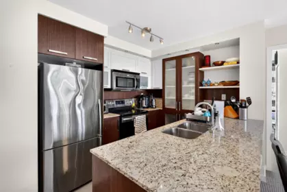 1803 2980 Atlantic Avenue, Coquitlam, BC, Coquitlam — Apartment/Condo for sale
