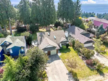 Backyard Photo of 1461 Bonniebrook Heights Road, Gibsons, BC