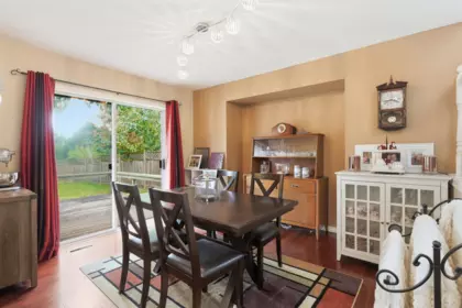 Family Room Photo of 1461 Bonniebrook Heights Road, Gibsons, BC