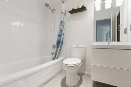 Guest Bathroom Photo of 405 9880 Manchester Drive, Burnaby, BC