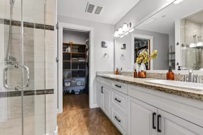 Laundry Room Photo of 129 8157 207 Street, Langley, BC