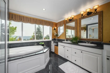 Mudroom Photo of 94 Timbercrest Drive, Port Moody, BC