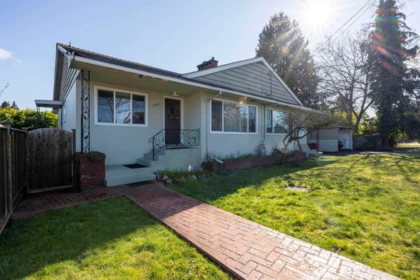 7720 7722 Graham Avenue, Burnaby, BC, Burnaby — Duplex for sale