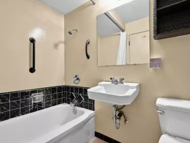 Powder Room Photo of 105 1879 Barclay Street, Vancouver, BC