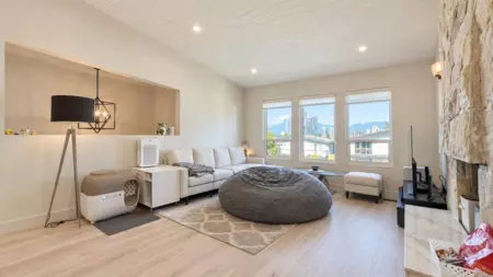 5298 Schou Street, Burnaby, BC, Burnaby — Single Family Residence for sale