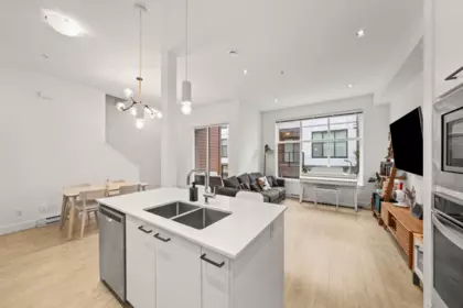 Living Room Photo of 27 20849 78b Avenue, Langley, BC