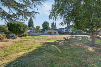 Front Yard Photo of 119 3451 Springfield Drive, Richmond, BC