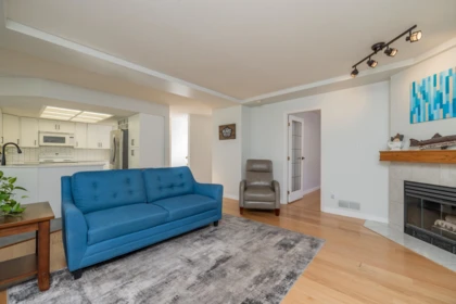 Basement Recreation Room Photo of 18693 56a Avenue, Surrey, BC