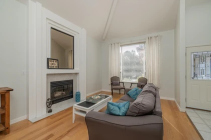 Breakfast Nook Photo of 18693 56a Avenue, Surrey, BC