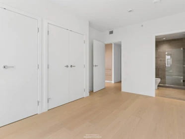 Loft / Bonus Room Photo of 302 777 Harbour Way, North Vancouver, BC