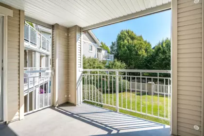 Front Yard Photo of 213 19750 64 Avenue, Langley, BC