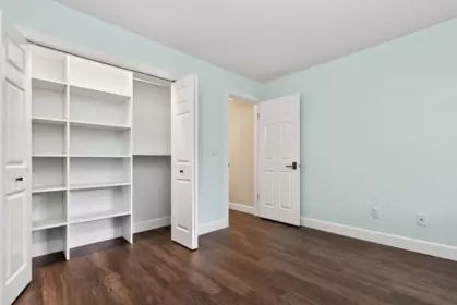 Entry Foyer Photo of 137 15153 98 Avenue, Surrey, BC
