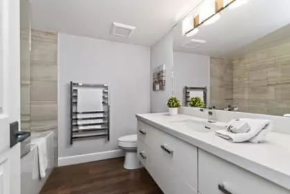Hallway Photo of 137 15153 98 Avenue, Surrey, BC