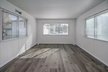 Family Room Photo of 5 3031 200 Street, Langley, BC