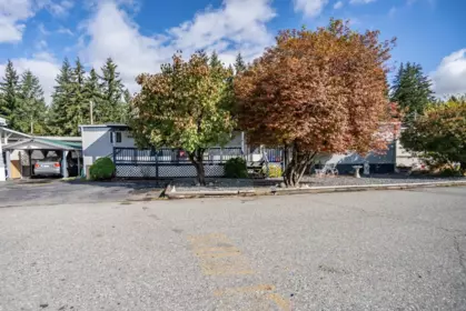 Swimming Pool Photo of 5 3031 200 Street, Langley, BC