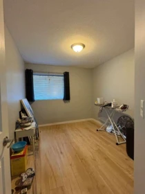 Primary Bedroom Photo of 18622 59 Avenue, Surrey, BC